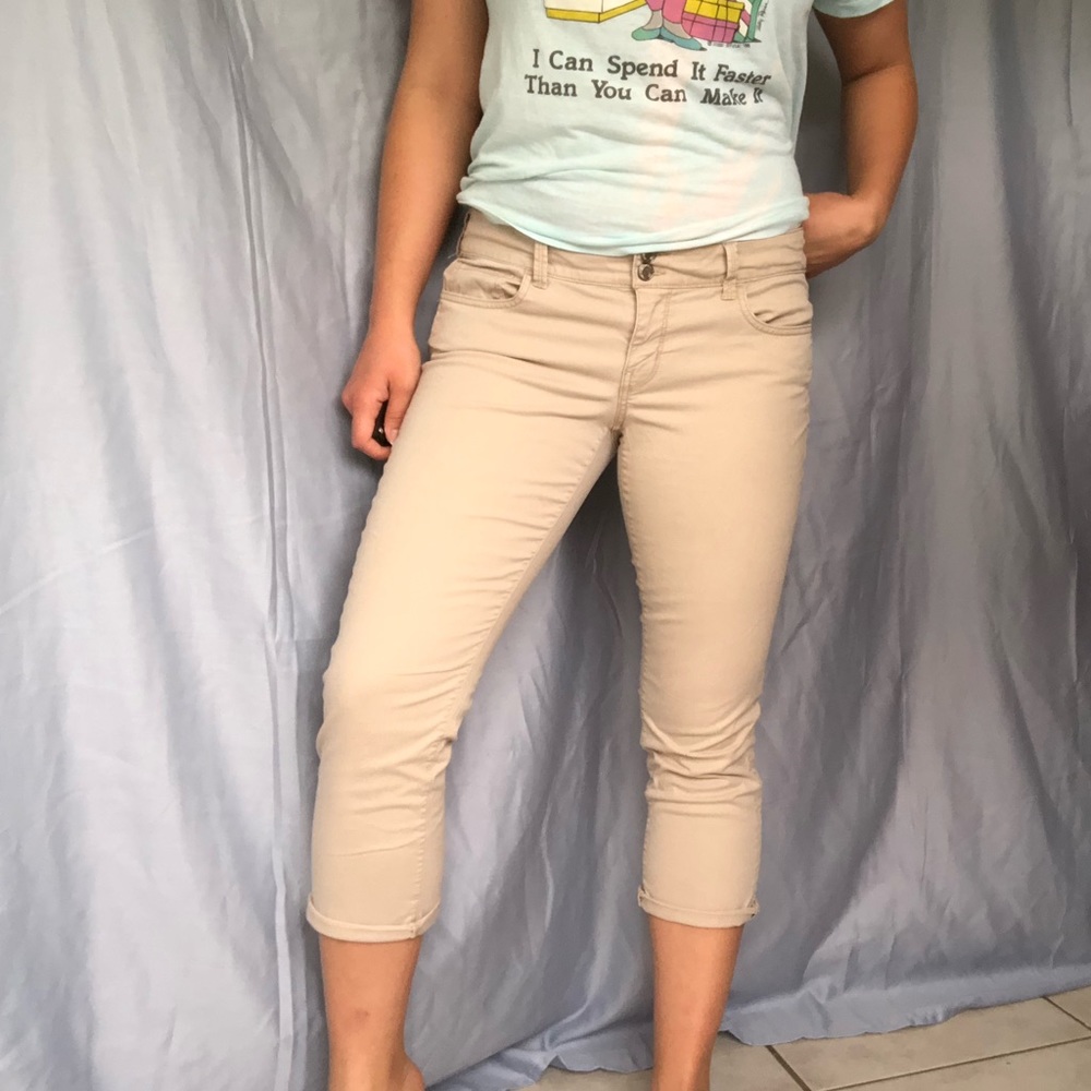 American Eagle khaki artist crop capris